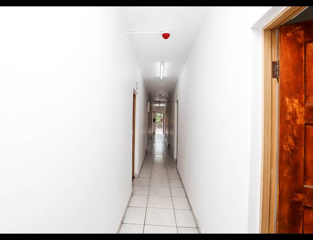 1,800M² APARTMENT BLOCK FOR SALE IN BULWER